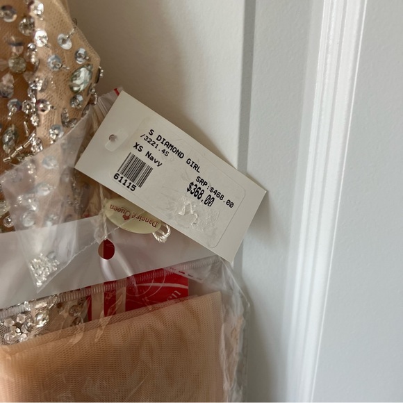 Nwt Dancing Queen formal graduation prom dress, crystals. Size Xs - Picture 4 of 6